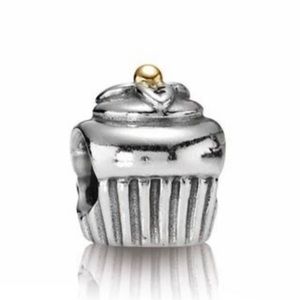 AUTHENTIC RETIRED PANDORA #790417 TWO TONE SILVER W/ 14K GOLD CUPCAKE CH…